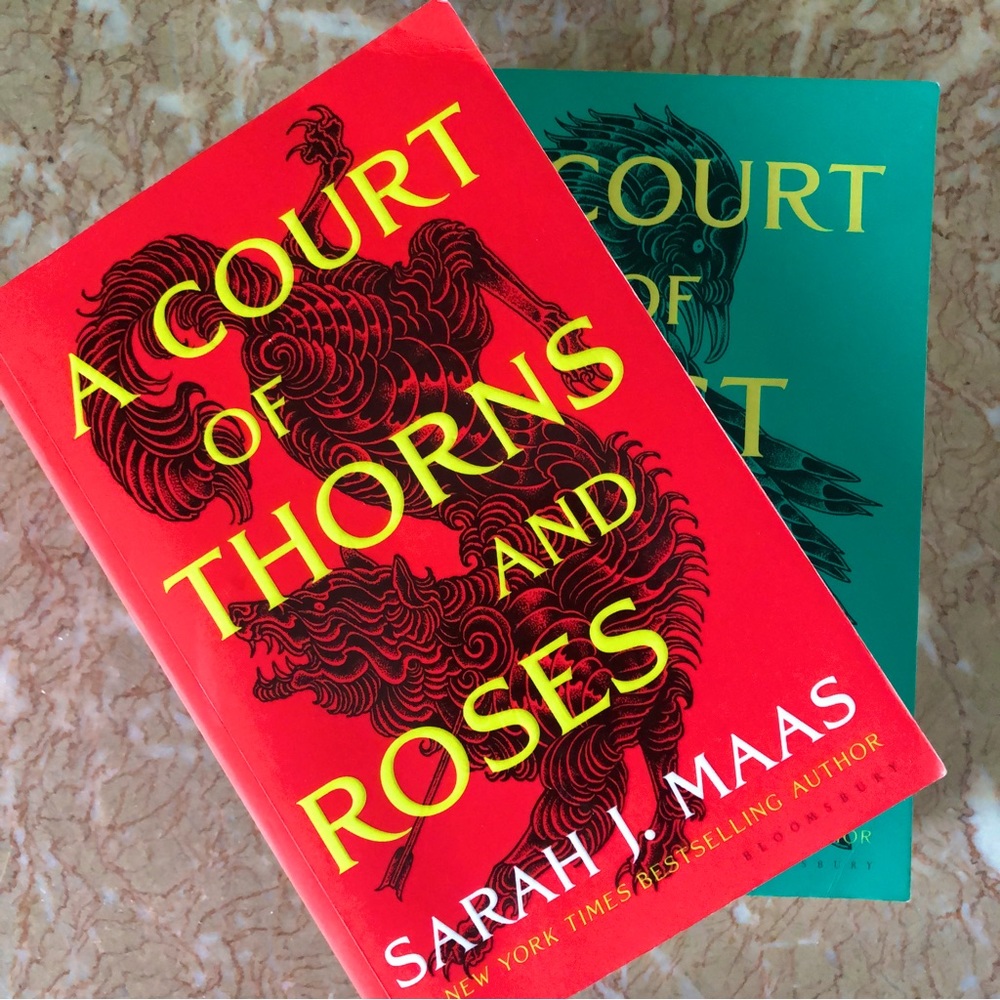 A Court of Thorns and Roses Book 1 and 2